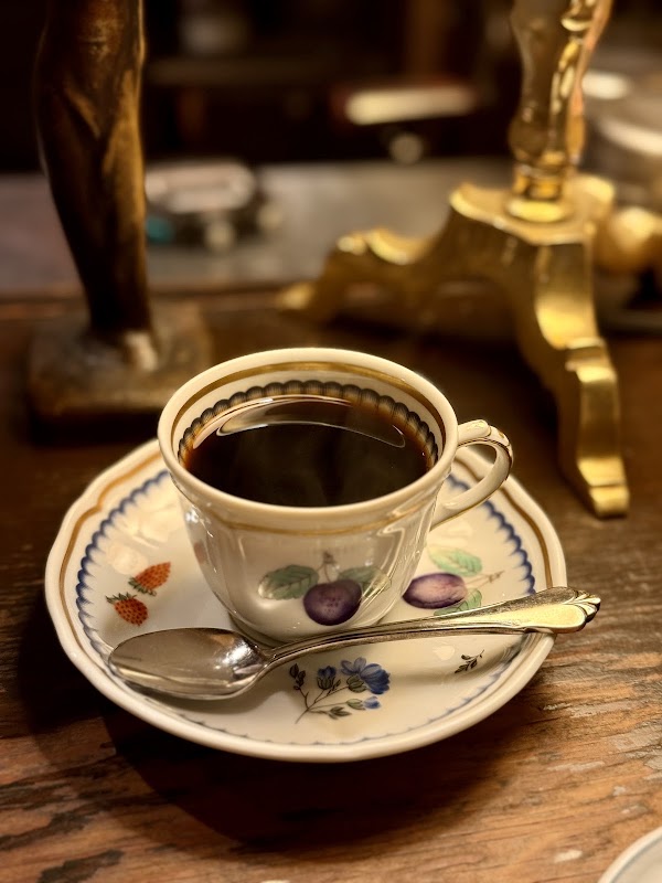 Cafe Les Jeux Grenier 3