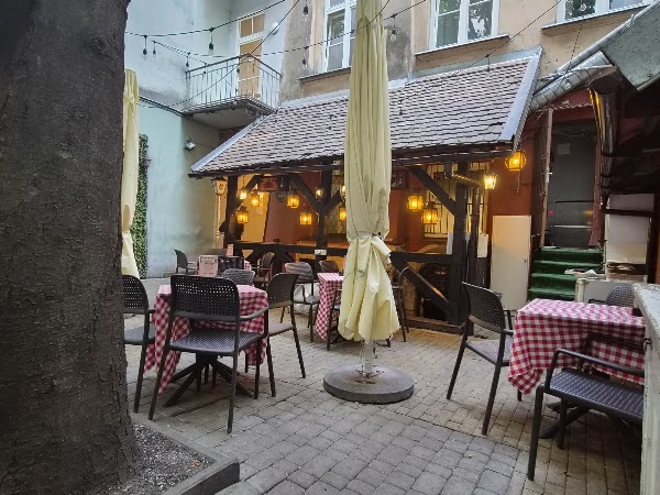 Restauracja Piwnica pod Złotą Pipą 2
