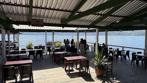 La Octava Maravilla Restaurante & Bar