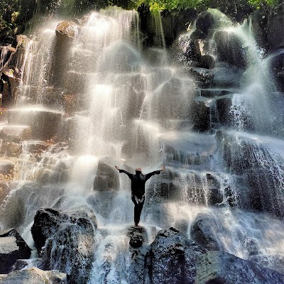 Kanto Lampo Waterfall 1