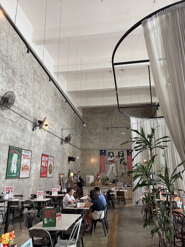 The FOUNDERS Cafe 2
