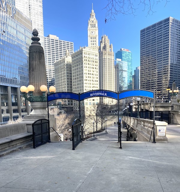 Chicago Riverwalk 3