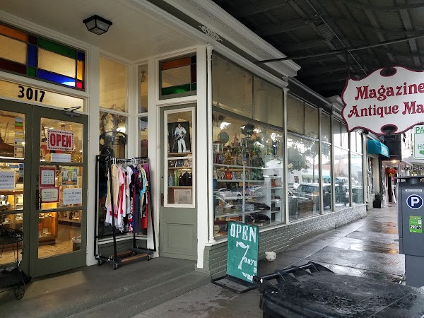 Magazine Antique Mall 1