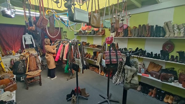 Frip Techno Vintage - Clothes Shop 5