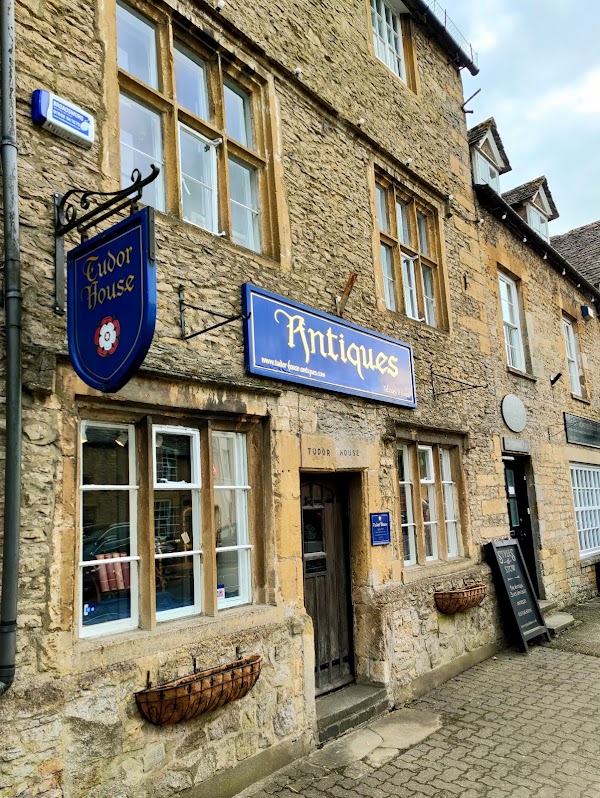 Tudor House Antiques 1