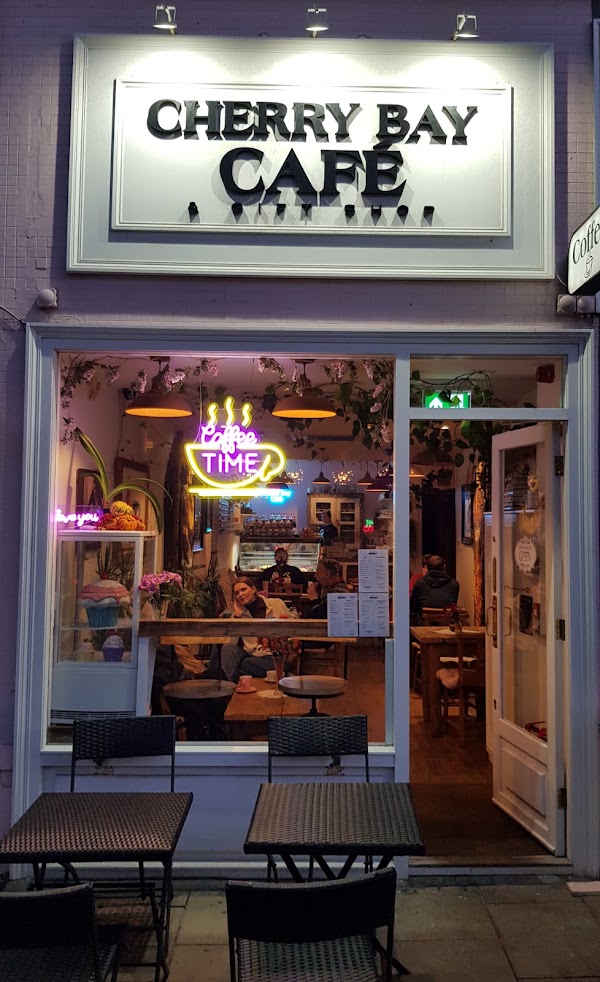 Cherry Bay Café & Gift Shop