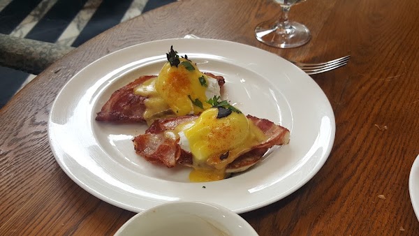 Cecconi's West Hollywood 5