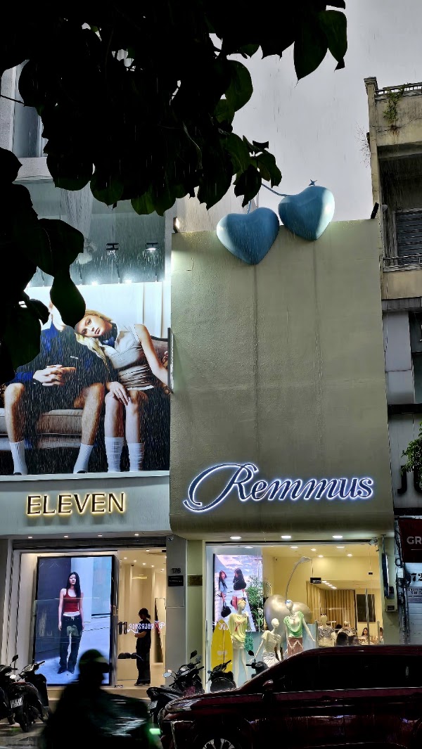 Saigon Clothing Stores 39