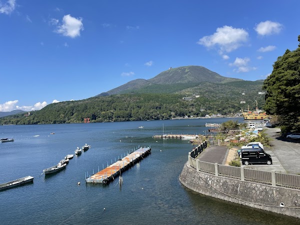 Lake Ashi 2