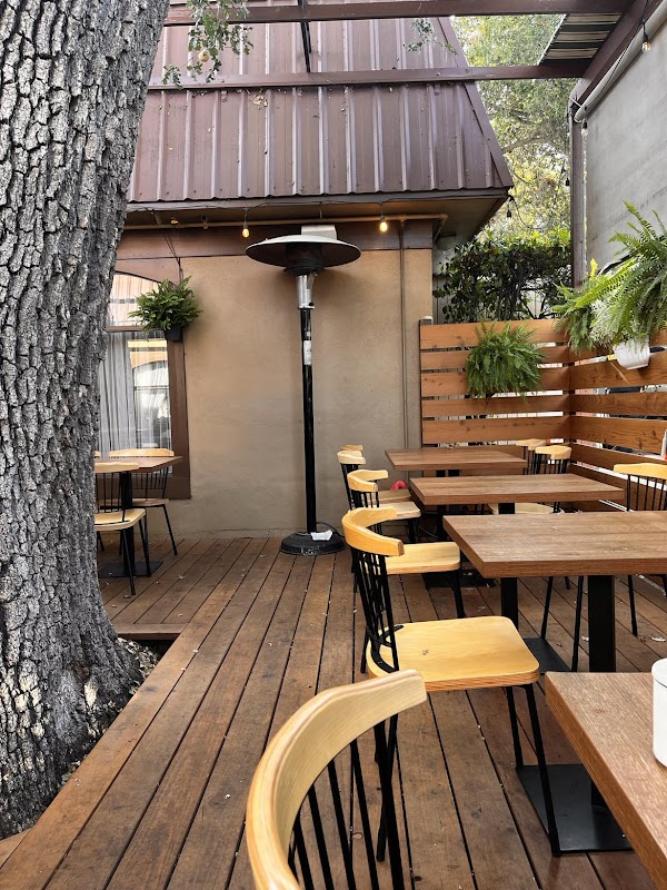 Darla Cafe 1