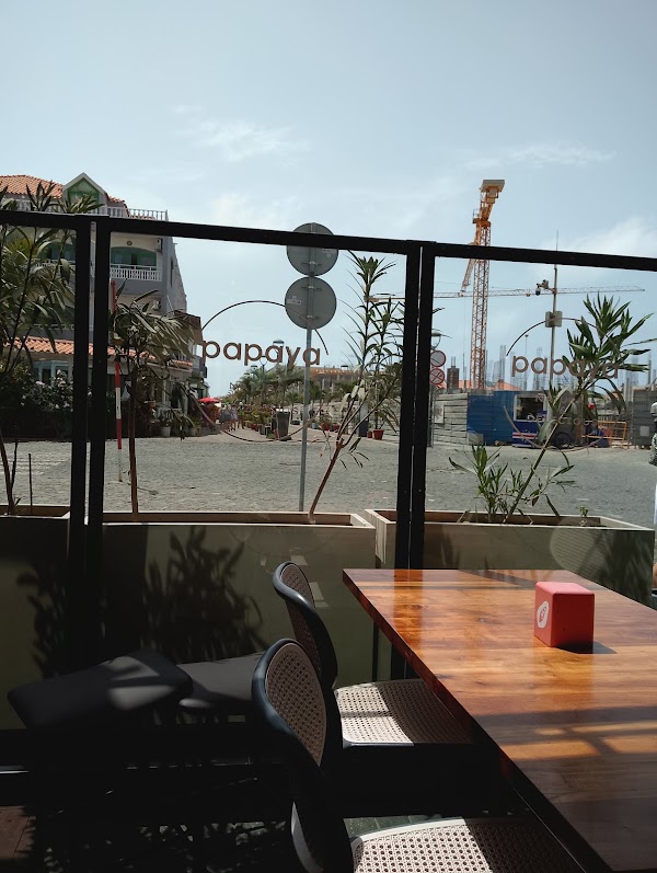 Papaya Cafe Cabo Verde