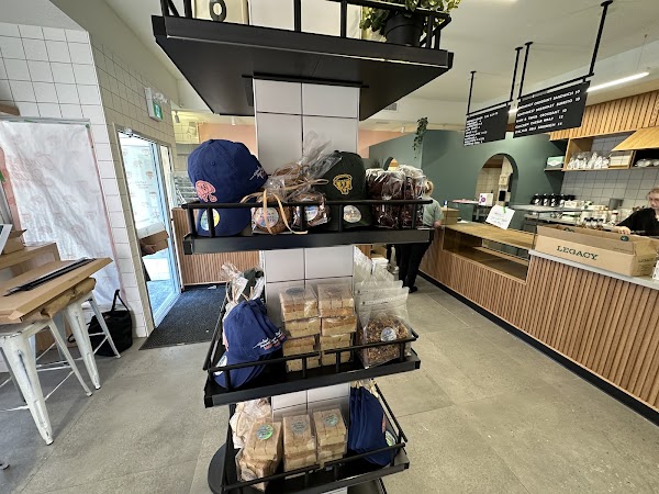 Circles & Squares Bakery Café