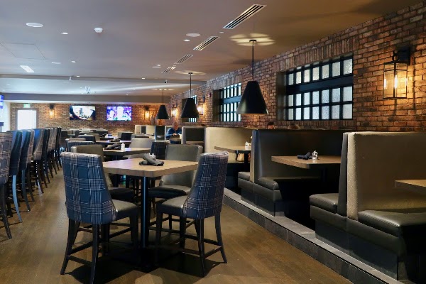 Stirling Grill and Lounge 1