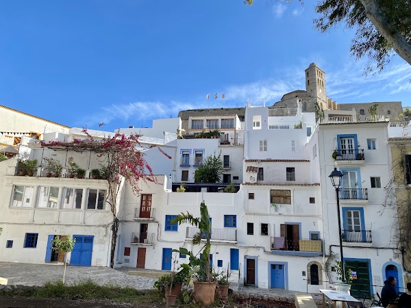 Dalt Vila 1