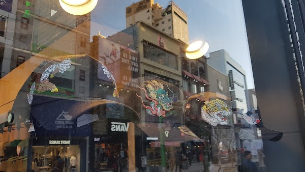 (주)뉴에라 광복점 3