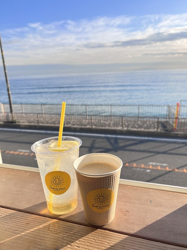 The Sunrise Shack (Inamura-gasaki Store) 3