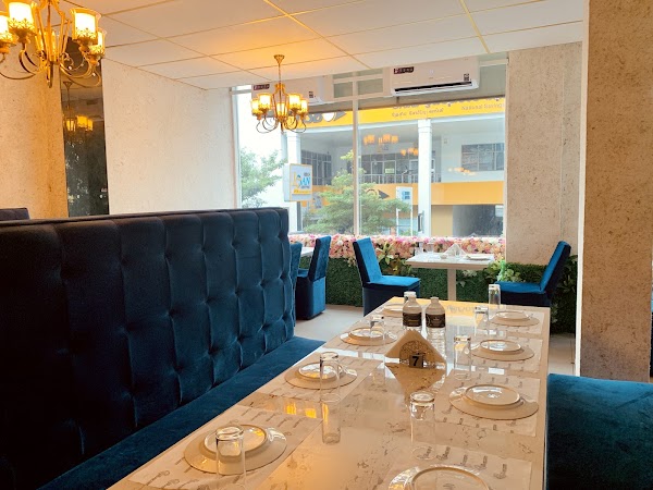The Golden Curry Restaurant