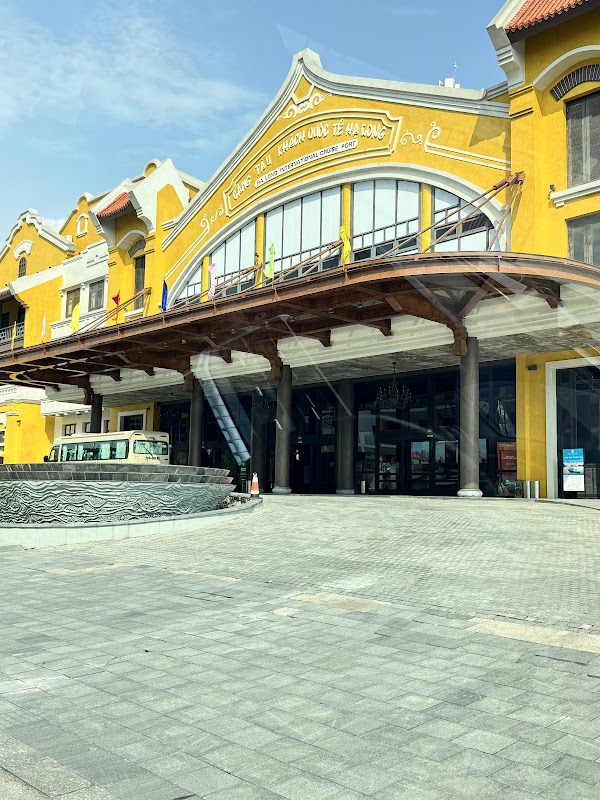 Cảng tàu khách Quốc tế Hạ Long