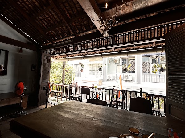 Cà phê Đỗ-Phủ, cơm tấm Đại-Hàn 5