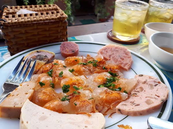 Cà phê Đỗ-Phủ, cơm tấm Đại-Hàn 4