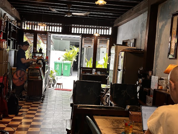 Cà phê Đỗ-Phủ, cơm tấm Đại-Hàn 2