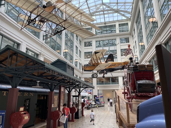 Smithsonian's National Postal Museum 5