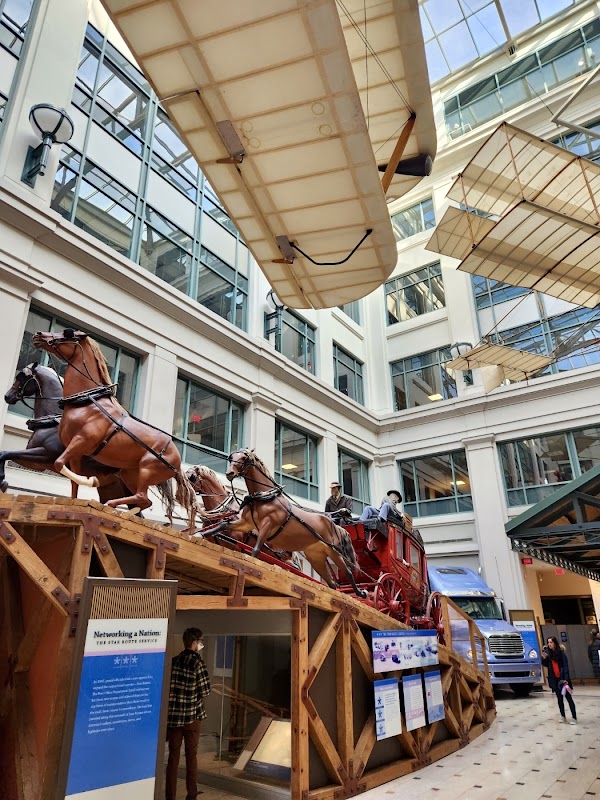 Smithsonian's National Postal Museum 4