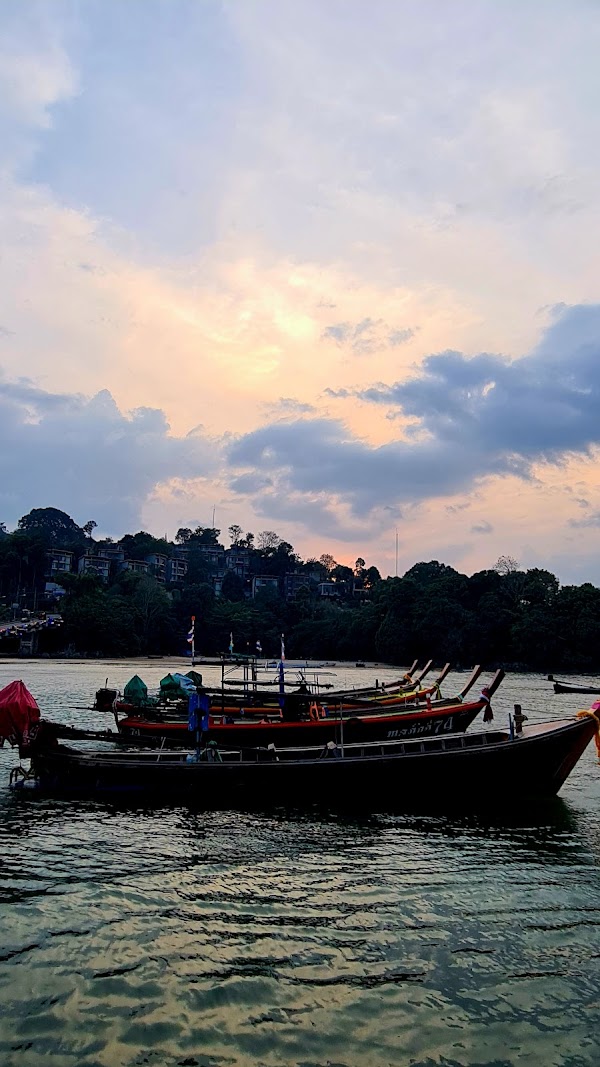 Patong Jetty Docking Service 3