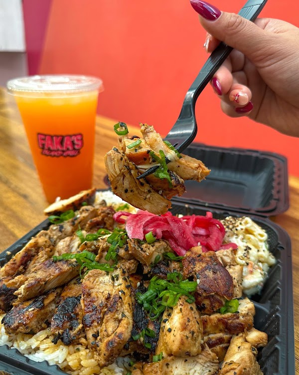FAKA'S Island Grill 4
