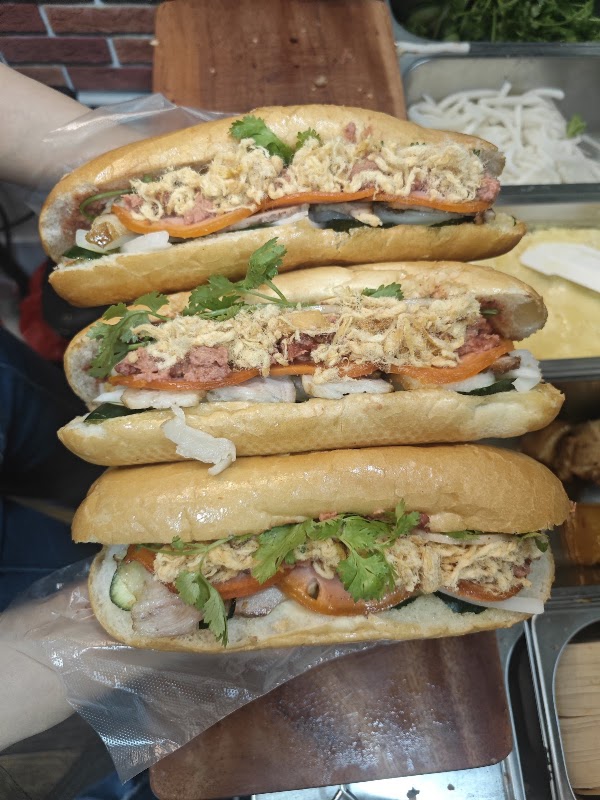 Ba Buông Bánh Mì @Bugis 5