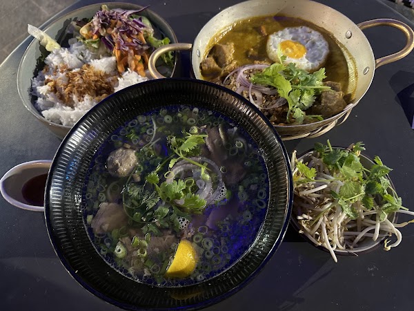 DELI BÚN 4