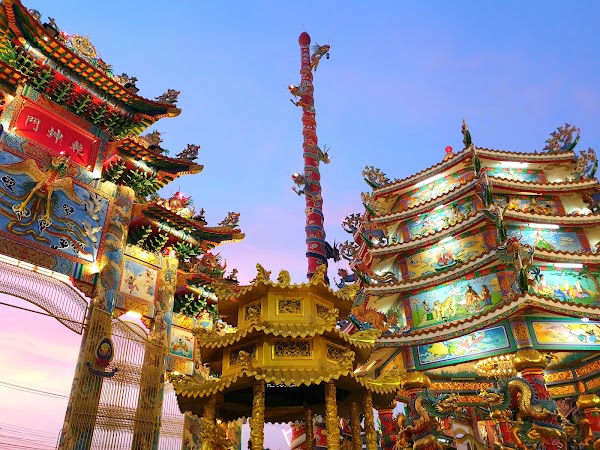 Na Jasa Tai Chue Shrine, Ang Sila 4