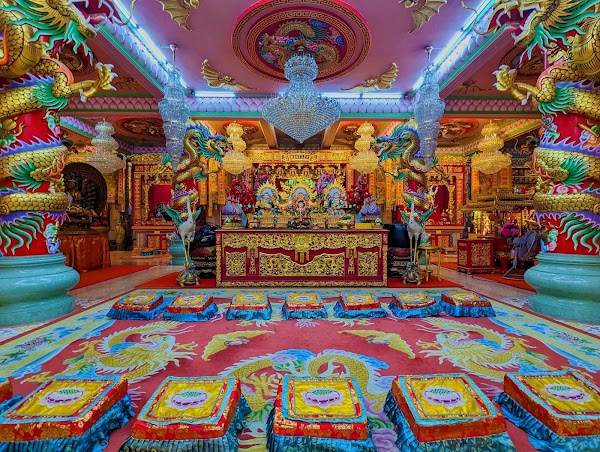 Na Jasa Tai Chue Shrine, Ang Sila 3
