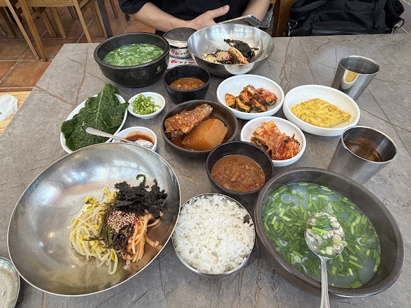 Halmae Jaecheopguk | 할매재첩국 5