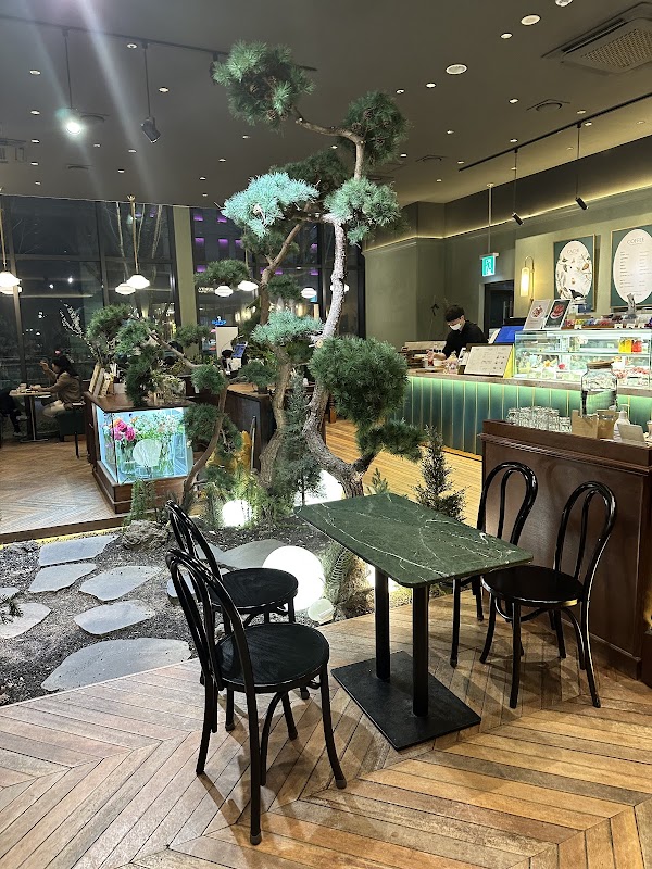 까치화방 카페 성수점 CACHI CAFE SEONGSU 聖水駅カフェ 圣水站咖啡厅
