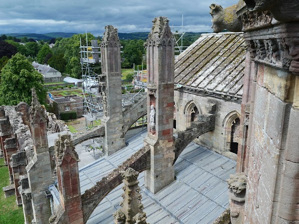 Melrose Abbey 4