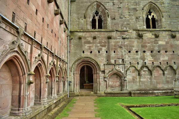 Melrose Abbey 2