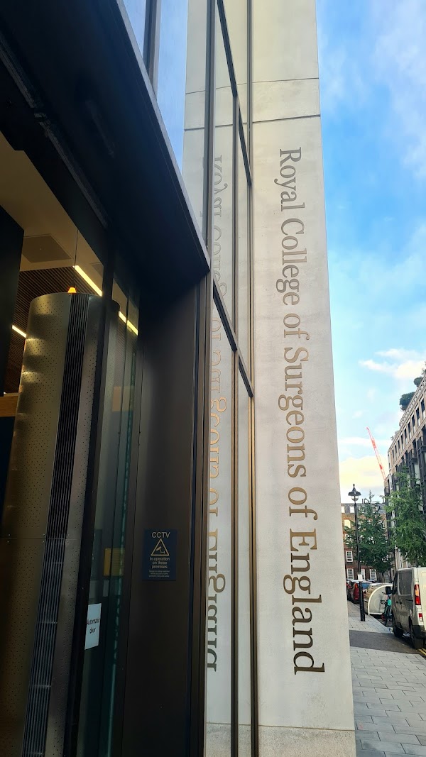 Royal College of Surgeons of England 3