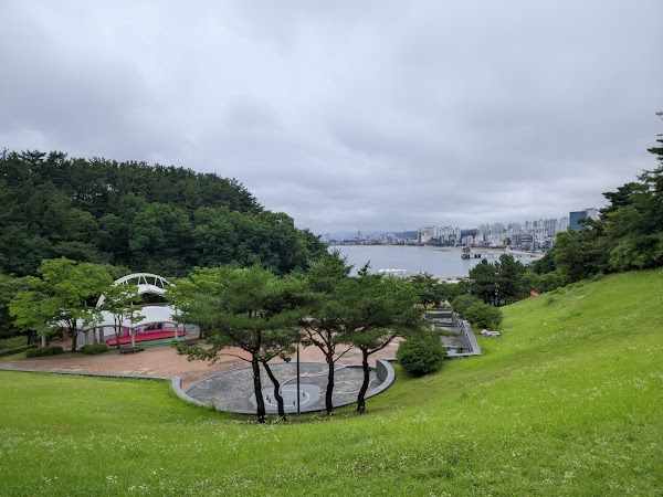 Hwanho Park Space Walk 4