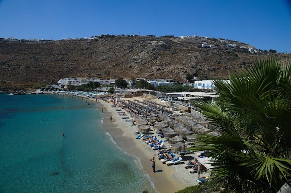 Psarou beach