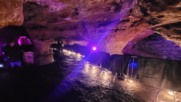Redcliffe Caves
