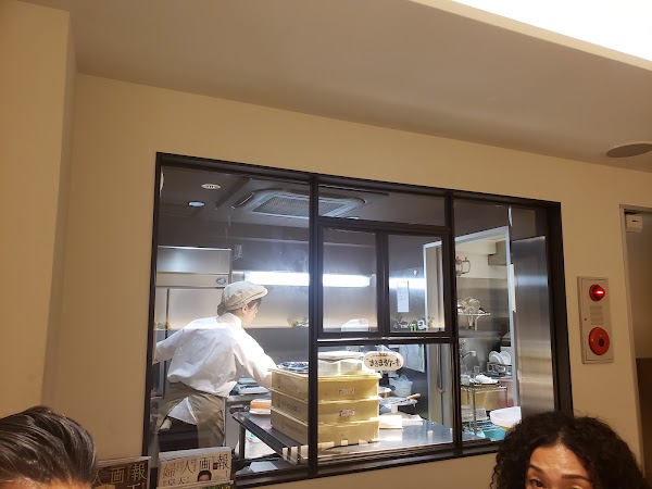 陸カフェROOM 1