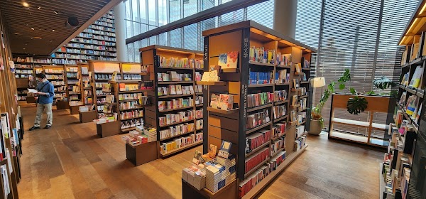 Hirakata T-SITE 4