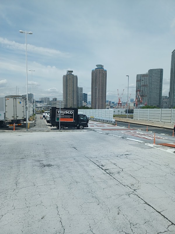 Tatsumi No.1 Parking Area for Hakozaki 5