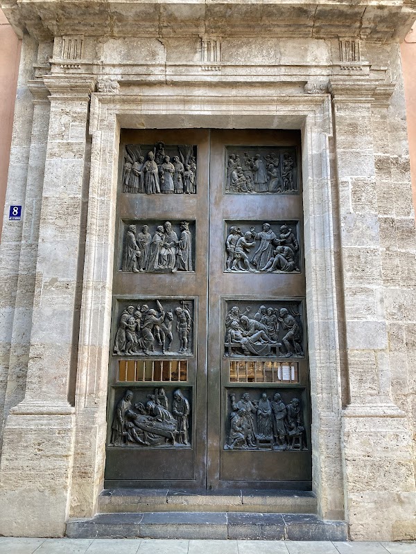 Basílica de la Mare de Déu dels Desemparats 4