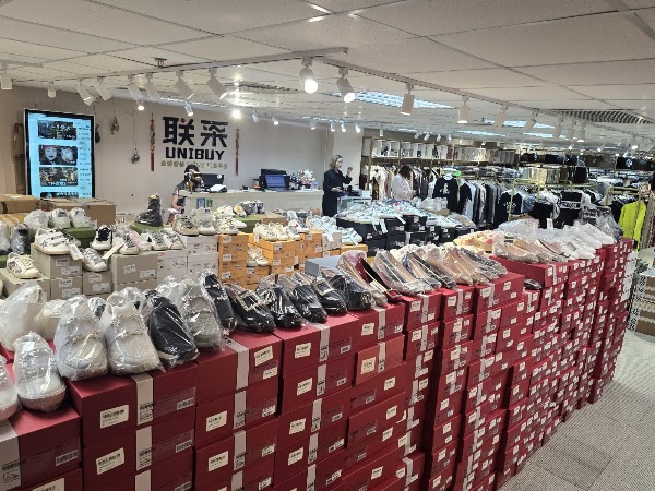 Unibuy奢侈品.免稅奧萊（恆隆中心店） 5