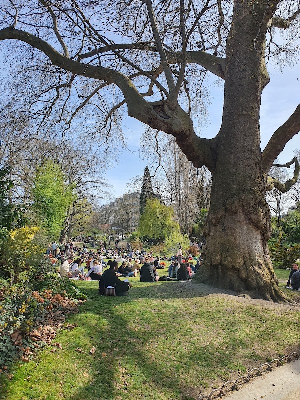 Square des Batignolles 3