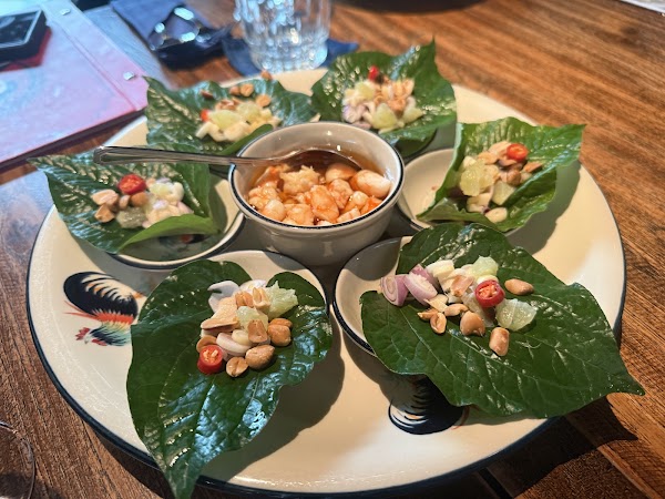 Sri Trat Restaurant and Bar 4