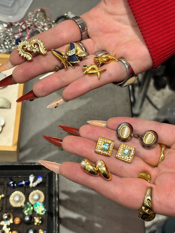 Adjace Paris | La friperie bijoux & accessoires à seulement 5€ 2
