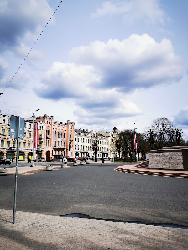 The Freedom Monument 4